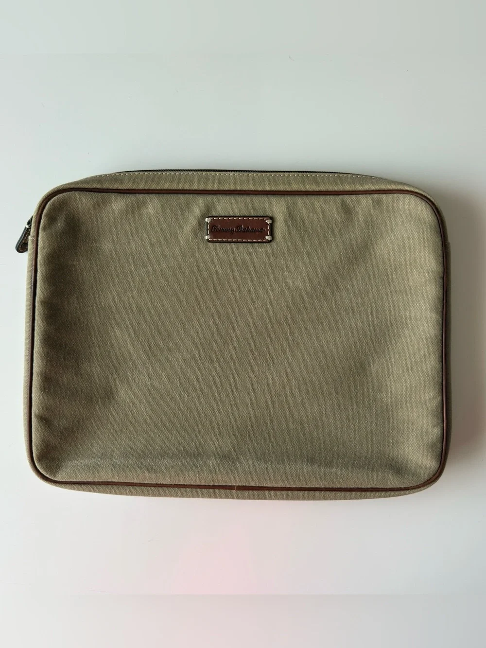 Tommy Bahama Laptop Case Khaki Color Zip